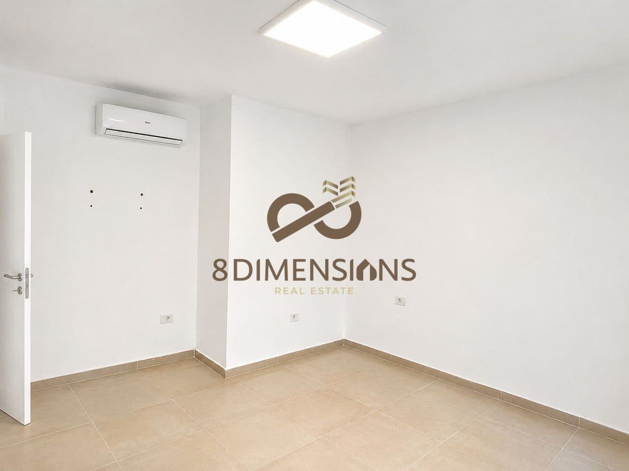 Jepet me qera apartament 1+1 ne katin e pare te nje vile tre kateshe ne rrugen Mihal Grameno (D8241Z-31) 3