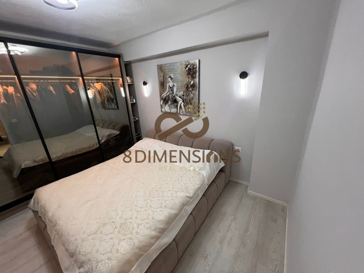 Jepet me qera apartament 1+1 ne katin e pare te nje vile tre kateshe ne rrugen Mihal Grameno (D8241Z-31) 3