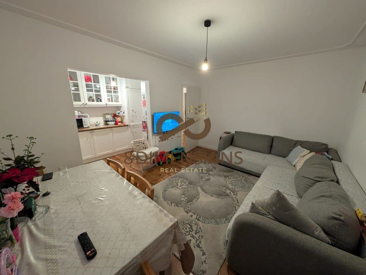 Apartament 2+1 ne shitje tek Ish Parku i Autobusave, Ne Rrugen Kongresi i Lushnjes - Tirane (ID D8142Z-3) 2
