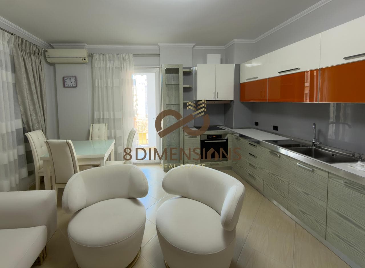 JEPET ME QERA APARTAMENT 1+1 ME KUZHINE ME VETE NE RRUGEN FERIT XHAJKO, PRANE ISH RESTORANT DURRESIT (D8241Z-40)E.C 3