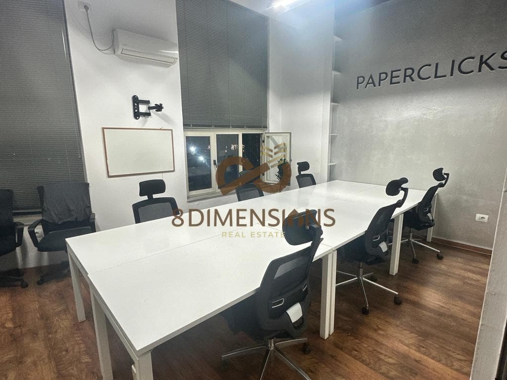 Ambjent Zyre me qera ,prane Bllokut D828A-53 2