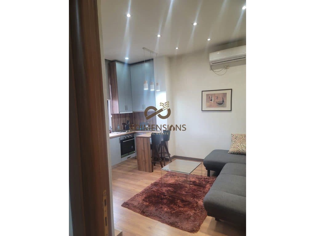 Jepet me qera apartament 1+1 tek 9 kateshet-Qender (D8241A-67)