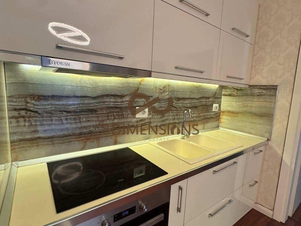 Jepet me qera Apartament 2+1 Tek Liqeni i thate, prane Raddison Hotel D8242A-182 4