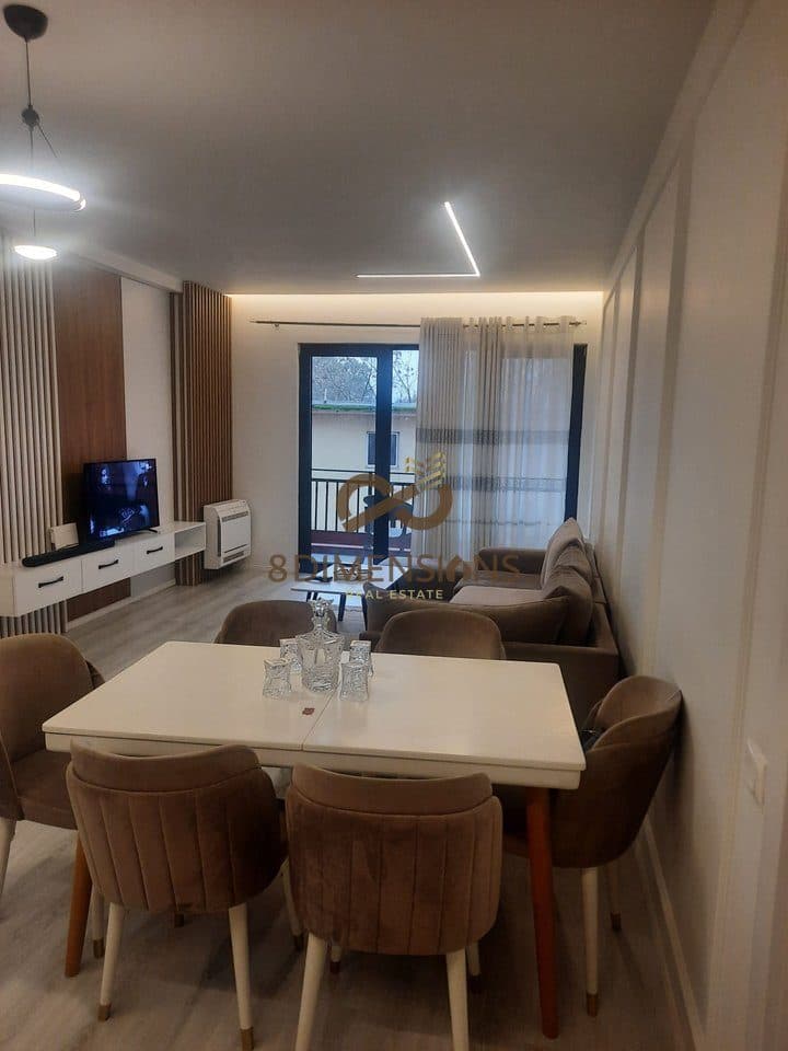 Apartament 1+1 me kuzhine me vete me qera tek Rruga e Dibres, prane Medresese - Tirane (ID D8241Z8) 3