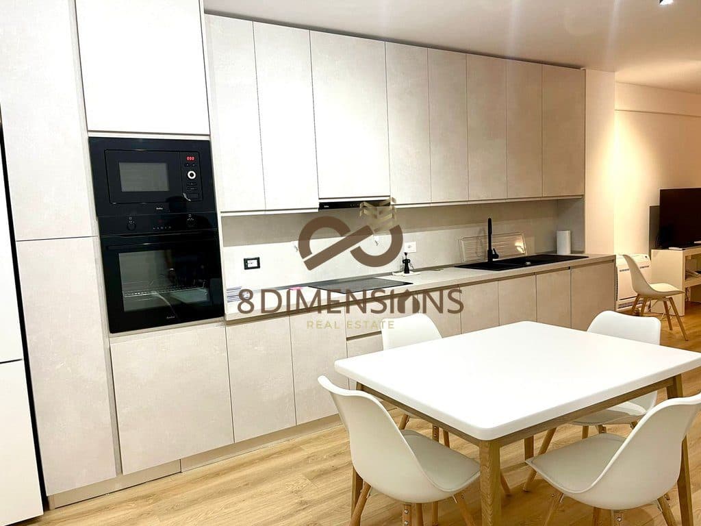 Jepet me qera apartament 2+1 ne katin e 2-te te nje pallati te ri me ashensor prane Xhamise ne Selite, Tirane (ID D8242A-295) 3