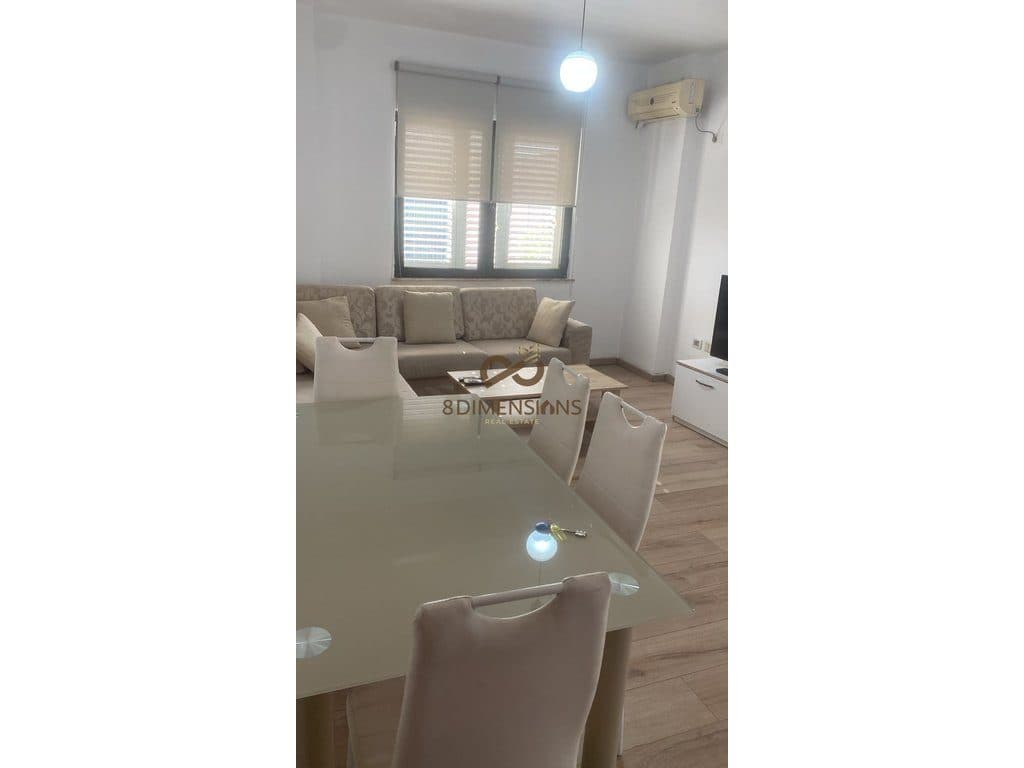 Jepet me qera Apartament 1+1 tek Bulevardi Zogu I Pare mbrapa UFOS (D8241Z-62)