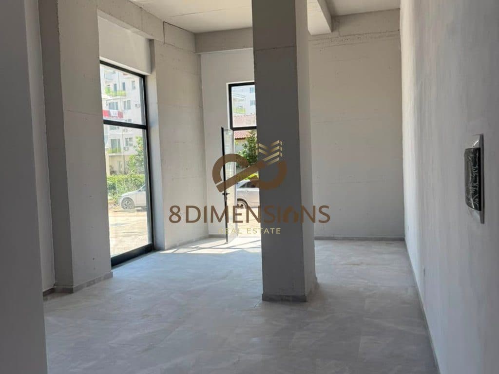 Jepet me qera Dyqan ne Astir, prane Vila L (D825A-46)