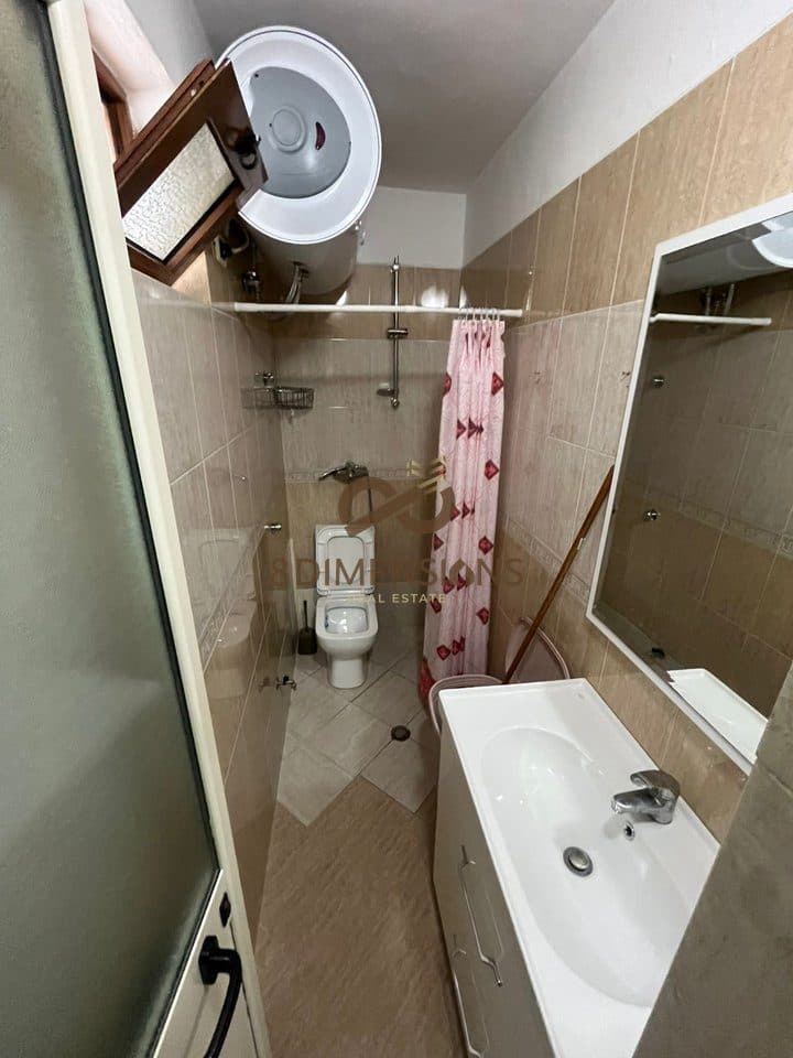 SHITEN SUPER APARTAMENETE TE TIPOLOGJISE 3+1 NE REZIDENCEN PARK HOUSE NE MJULL BATHORE ME CMIM OKAZION (D8143A-14)E.C 4