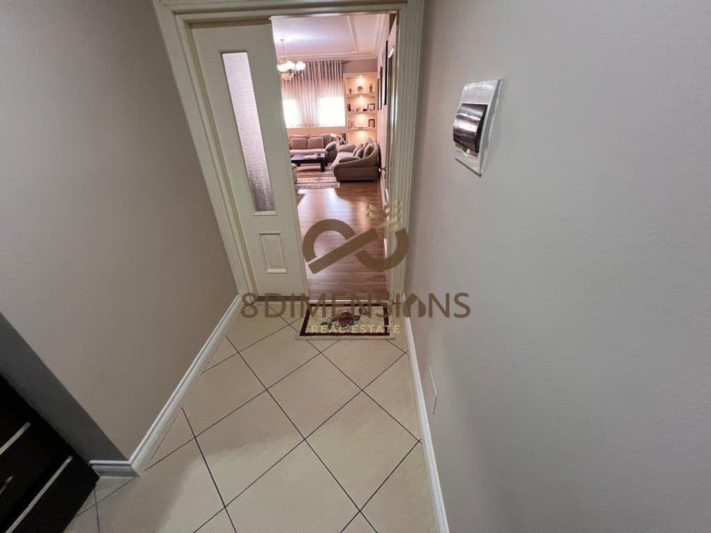 Shitet Apartament 3+1 me 2 tualete ne Astir , prane Bar Univers i mobiluar ne menyre moderne (ID D8143A-17) 3