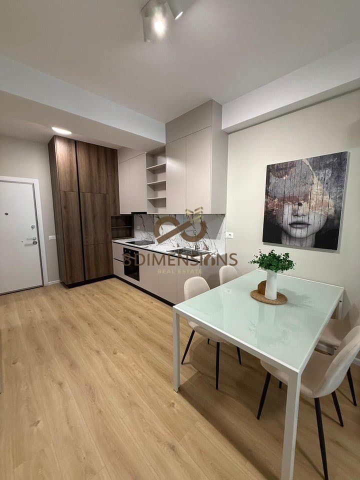Shiten Tipologji Apartamentesh 2+1 ne nje prej Rezidencave me Elitare prane Liqenit te Farkes (D8142A-85) 2