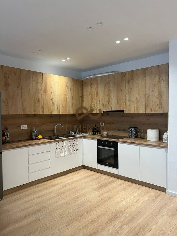 APARTAMENT PER SHITJE 2+1+2 TEK LIQENI THATE (D8142A-58) 3