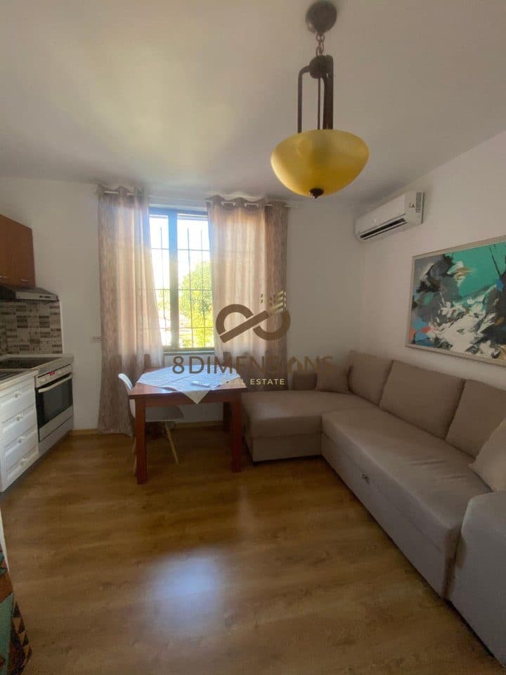 Jepet me qira apartament 1+1, me mobilim te paperdorur tek Bulevardi Zogu i Parë, në Tiranë (ID D8241Z-68 ) 2