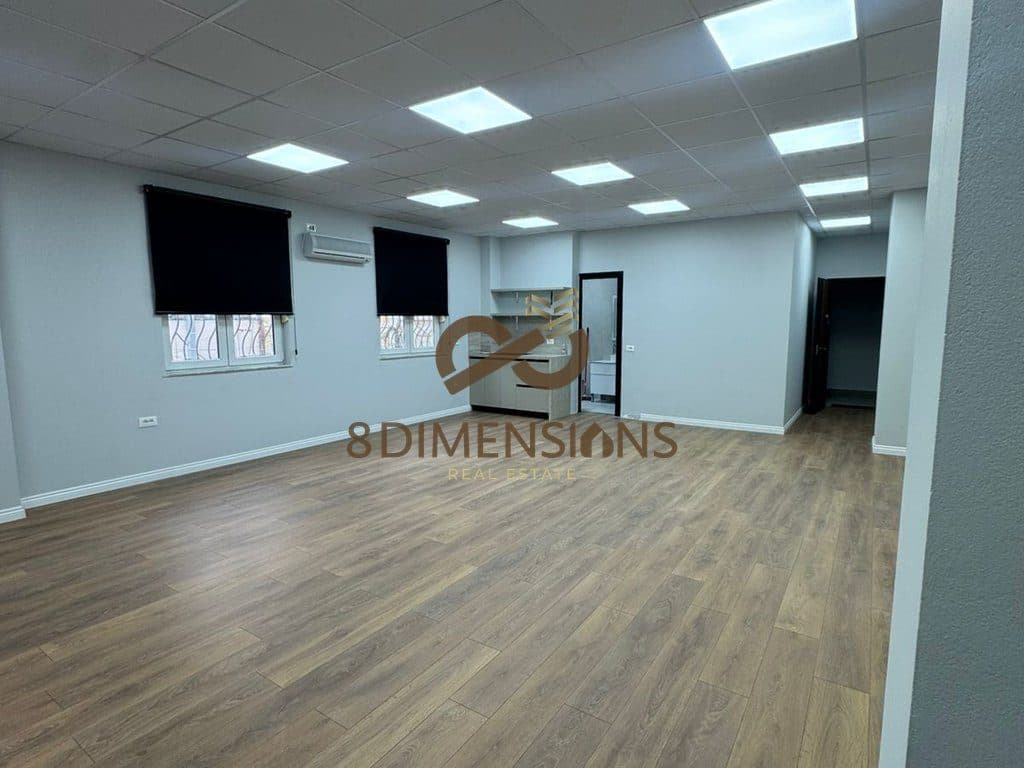 Ambient Premium me Qera në Qendër, 30m nga Plaza (D828A-18) 2