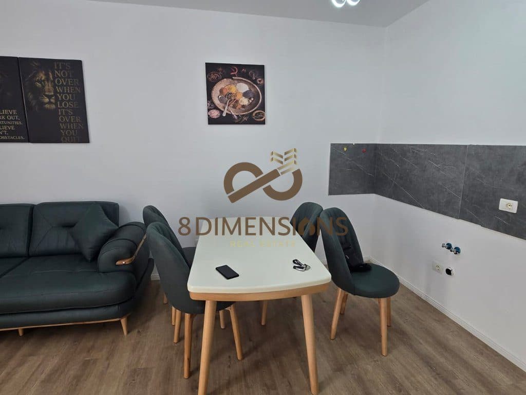Shitet Apartament 1+1 prane Restorant 2 Luanet me siperfaqe ndertimi 72m2