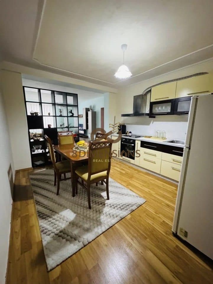 Jepet me qera Apartament 1+1prane Stadiumit Dinamo D8241A-42 3