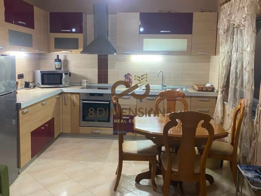 Jepet me qera Apartament 1+1 ne Rrugen e Dibres, prane Shkolles Misto Mame (D8241A-235) 2