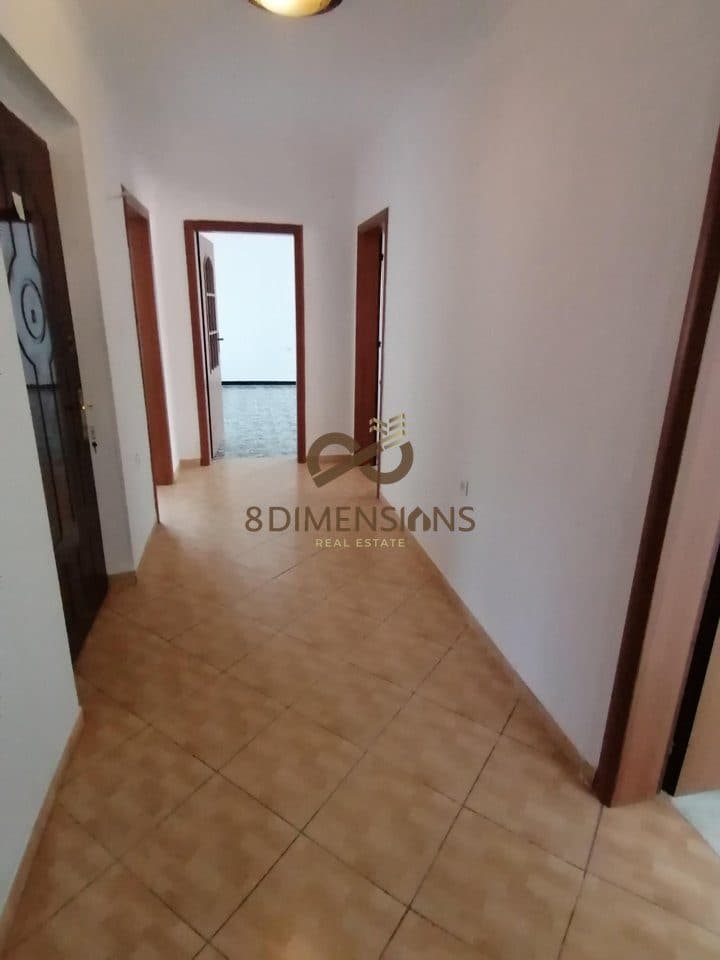 Apartament 2+1 +2 Ballkone me qera tek Komuna e Parisit, Prane Kompleksit Kika I (ID D8242A-136) 4