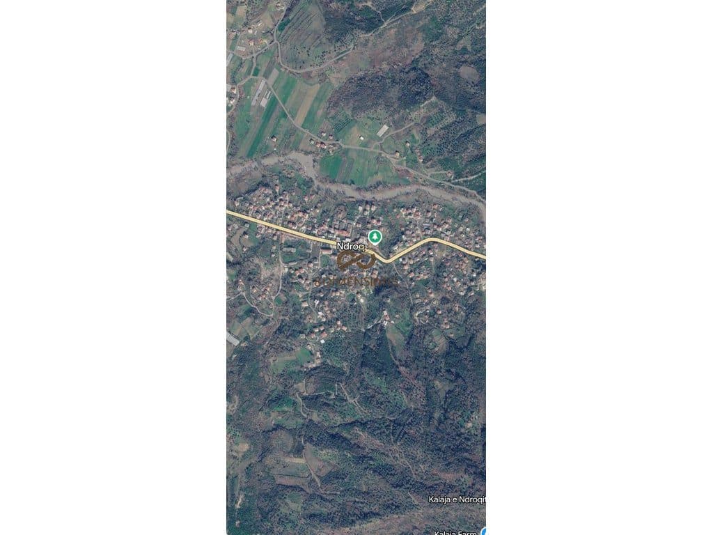 Shitet toke are ne Ndroq, buze Lumit Erzen (D817A-8)E.C