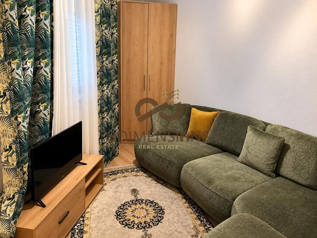 Duplex 140 m² në Fresk | Mobilim klasik, oxhak & pamje panoramike mbi Tiranen 4