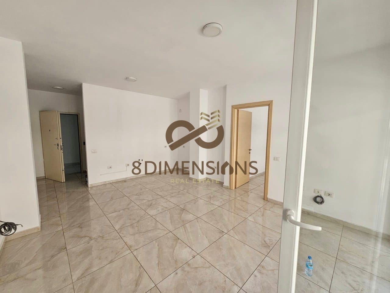 Apartament 1+1 me qera per ZYRE ose Banim - prane Ring Center (D8241A-284) 4
