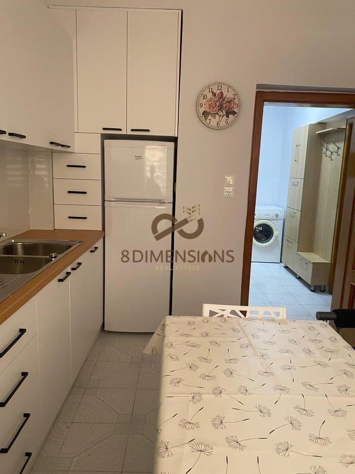 Jepet me qera apartament 1+1 tek Ish Blloku prane Vesa Center (D8241Z-72) 2