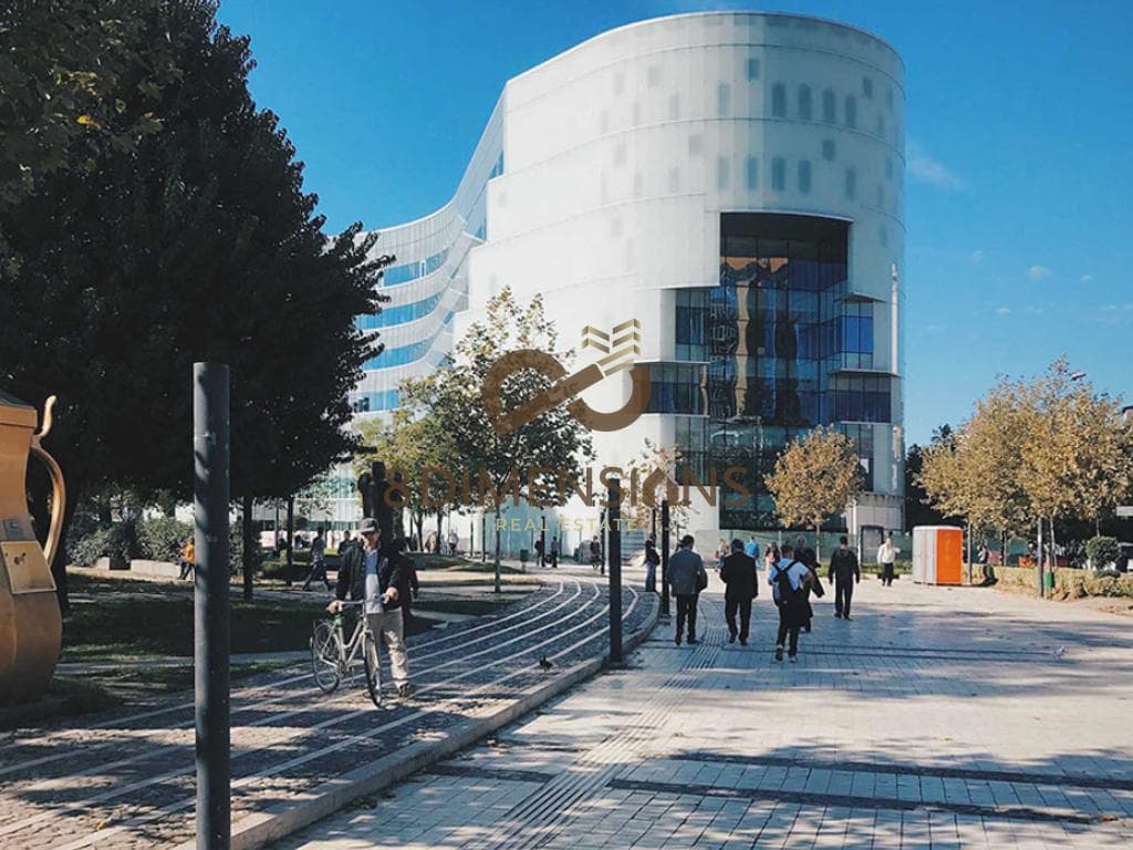 Jepen me qera tipologji Zyrash ne Qender, prane Toptani Shopping Center (D8241A-188)