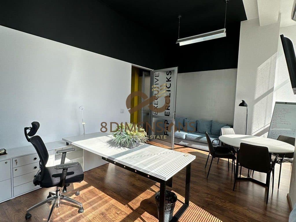 Ambjent Zyre me qera ,prane Bllokut D828A-53 4
