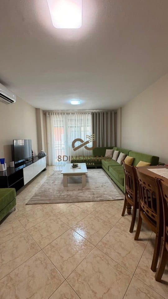 Jepet me qera Apartament 2+1, ne 21 Dhjetori, prane Supermarket Joenes D8242A-165 2