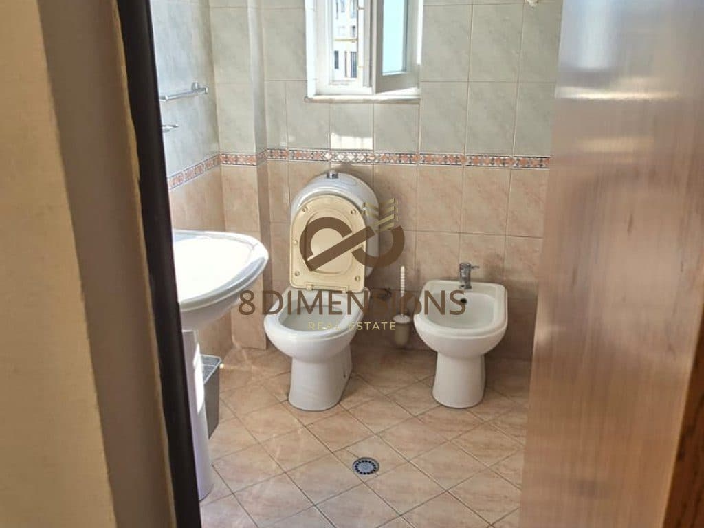 Shitet Apartament 2+1 totalisht i restauruar te Rr. Muhamet Gjollesha pranë Urës Vasil Shanto në Tiranë( D8142A-145 ) 2