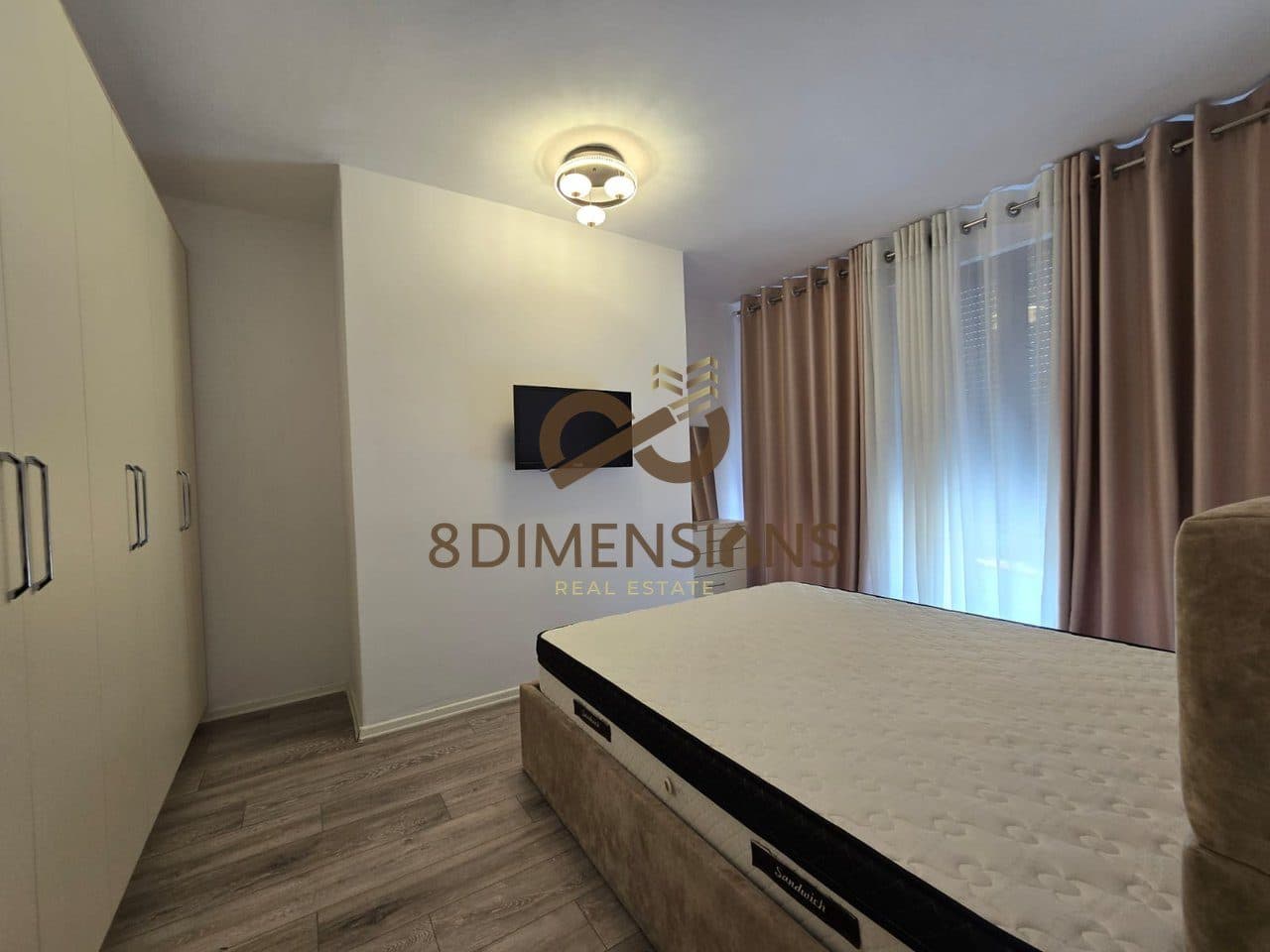 Shitet Apartament 3+1+2 tek Pazari i Ri, prane Shkolles Teknike Ekonomike Tirane (D8143Z-6) 4