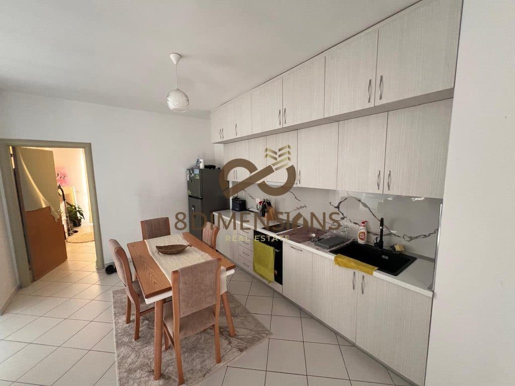 Shitet Apartament 1+1 te Yzberisht (D8141A-9) 2