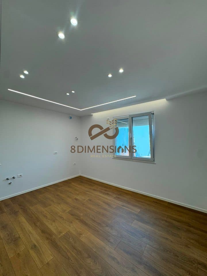Apartament 2+1 ne shitje Ne Rrugen 4 Deshmoret - Tirane (ID D8142Z-27 ) 2