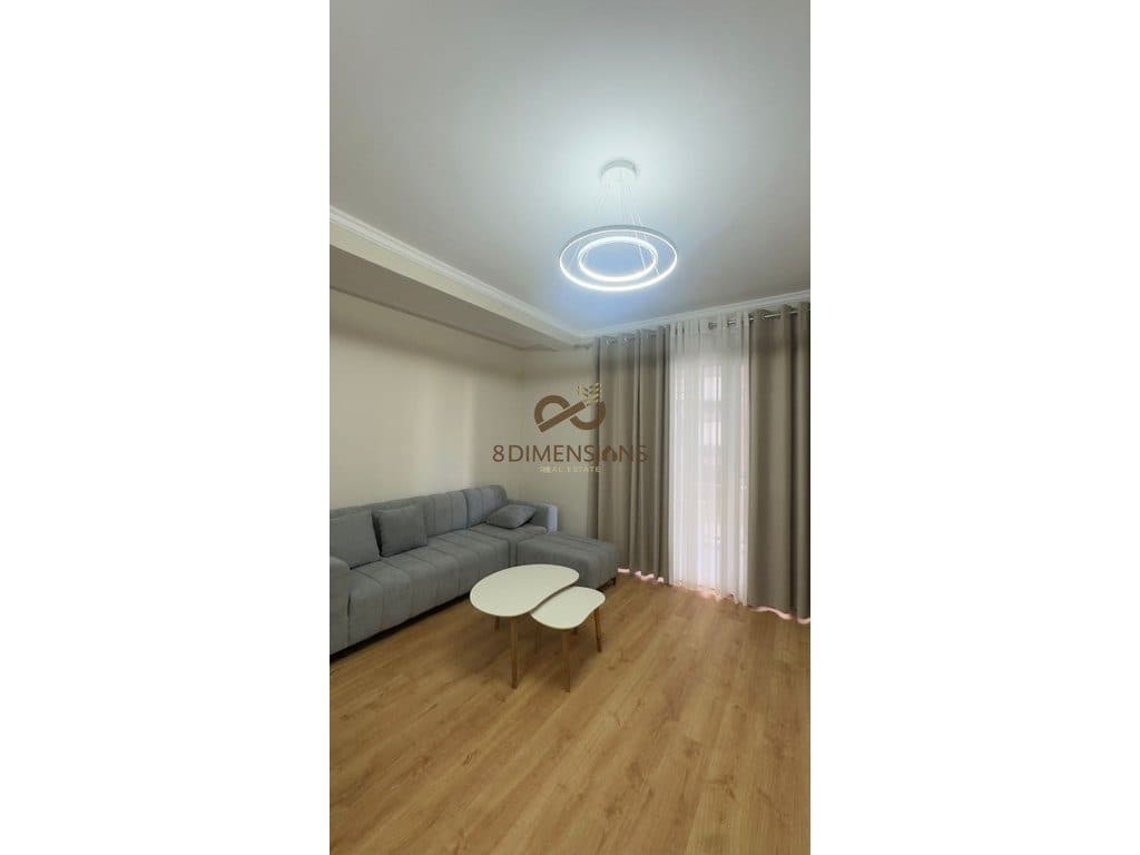 Jepet me qera Apartament 2+1 Te 5 Maji prane Shkolles Tirana Jone (D8242A-139)