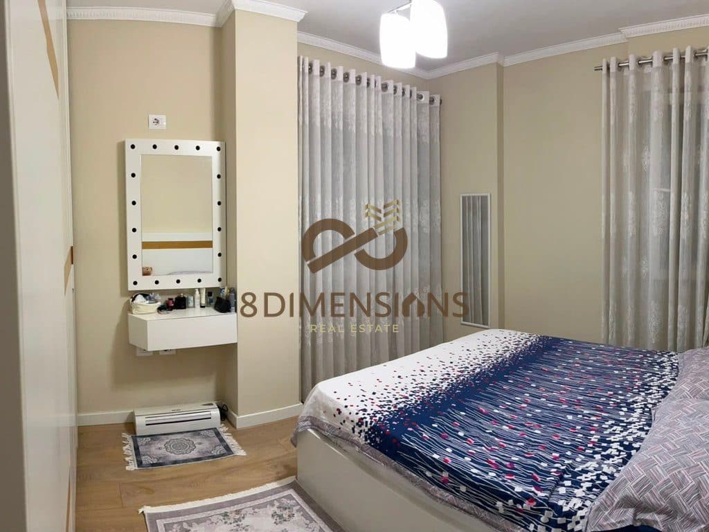 Jepet me qera Apartament 2+1 Tek Komuna e Parisit, prane Parkut Olimpik (D8242A-245) 3