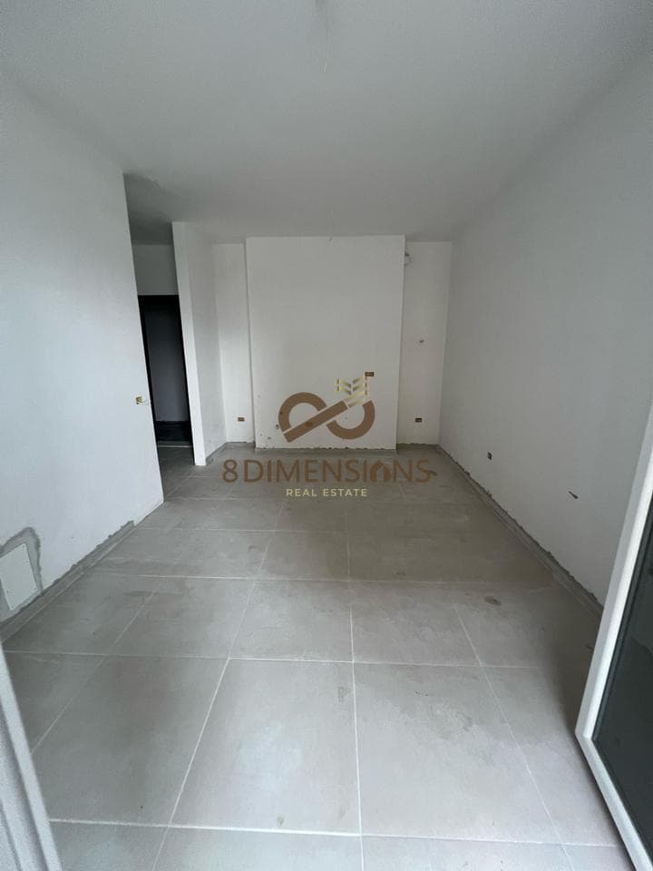 Jepet me qira Kapanon + Zyra ne zonen e Prushit, prane "Primavera" ne (ID D822A-7) 4
