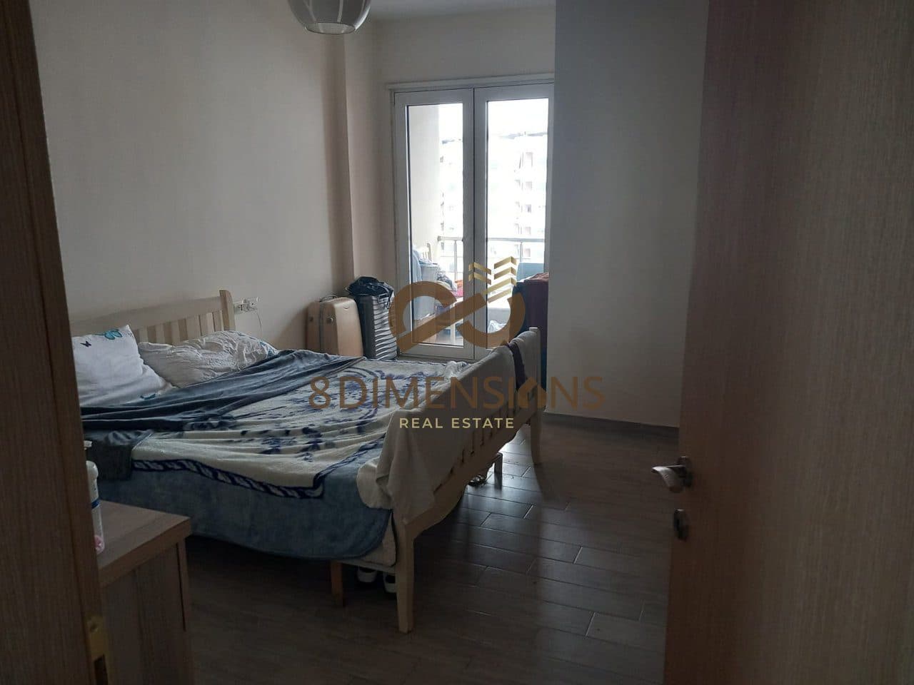 Shitet Apartament 1+1 Te Ish Parku Autobuzave ne Rrugen Kongresi I Lushnjes (D8141Z-15) 3