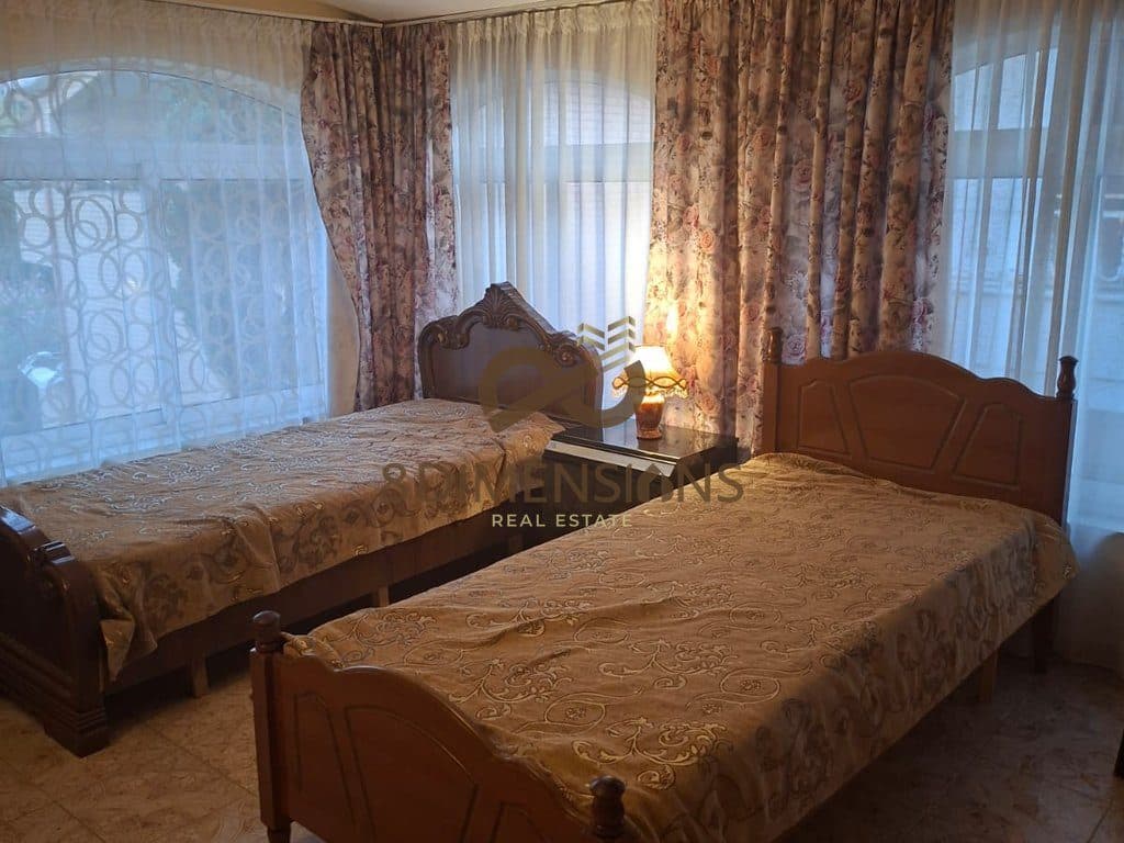 Apartament me qera 2+1 tek Komuna Parisit,prane Kristal Center D8242A-313 2
