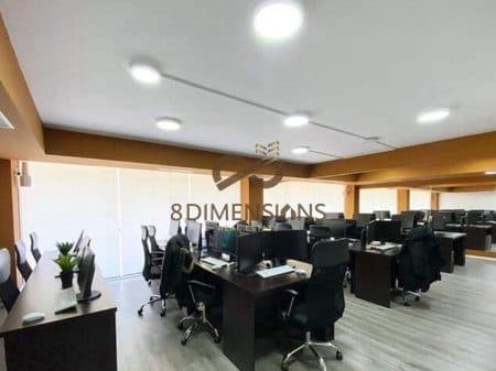 Jepet me qera Ambjent Komercial, tek Ish Blloku, prane Kafe Romes (D825Z-10) 4