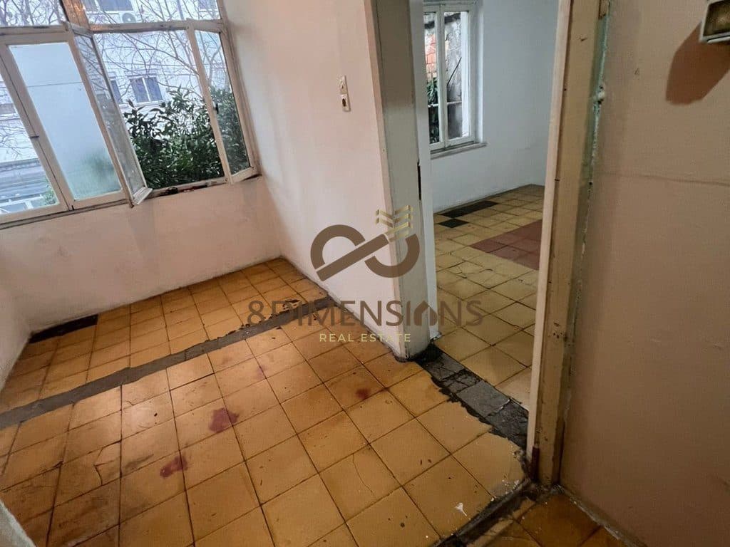 Shitet apartament 2+1 me prane Report TV 2