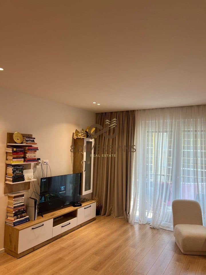 APARTAMENT PER SHITJE 2+1+2 TEK LIQENI THATE (D8142A-58) 4