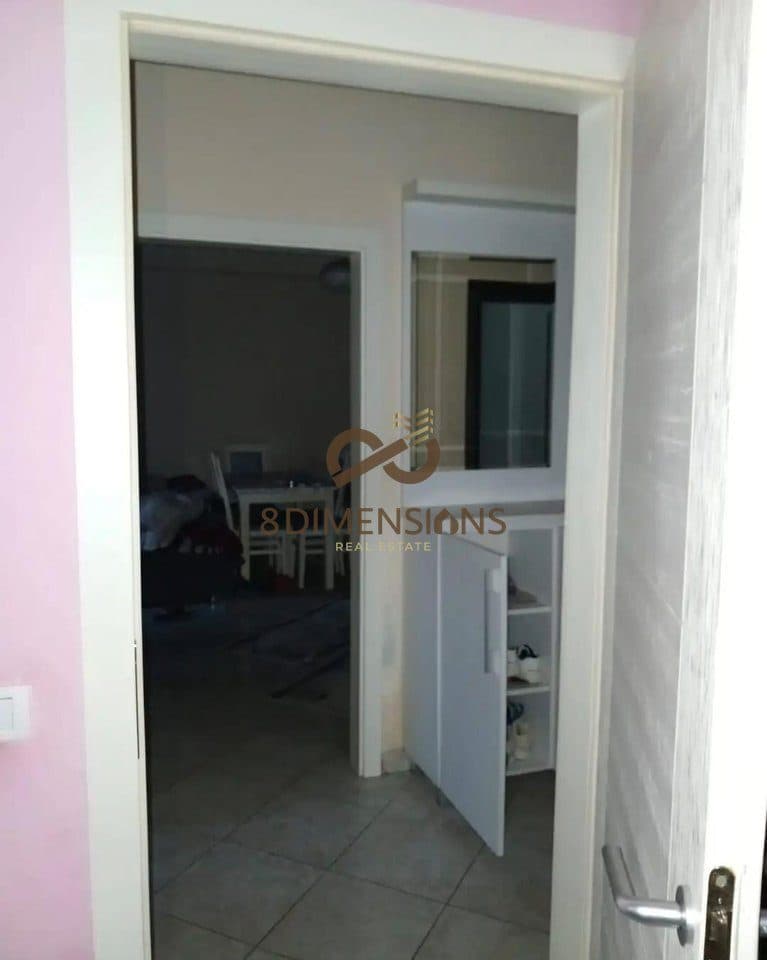 Shitet Apartament 3+1 me 2 tualete ne Astir , prane Bar Univers i mobiluar ne menyre moderne (ID D8143A-17) 3