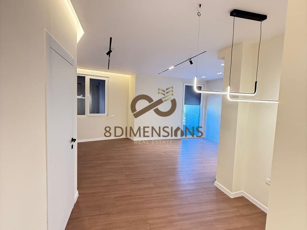Apartament 2+1 +Ballkon +Post Parkimi ne shitje prane Maternitetit te Ri - Ne nje nder pallatet me cilesore te zones 2