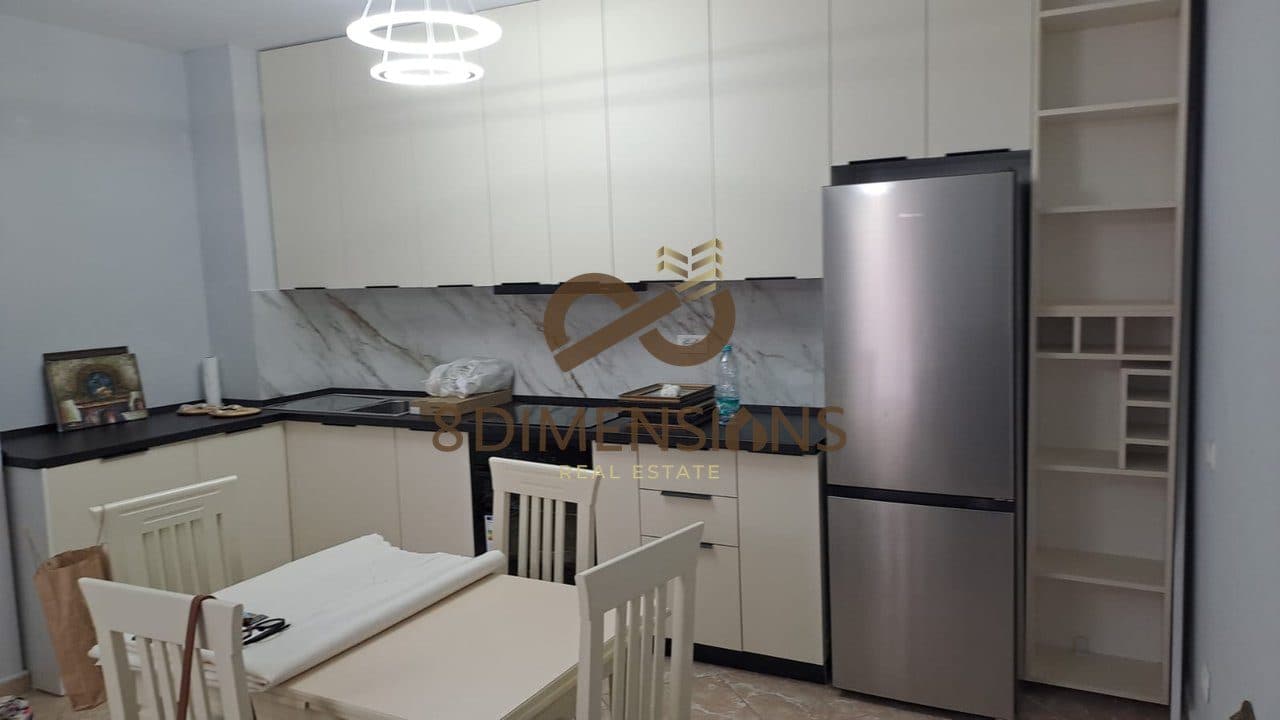 SHITET SUPER APARTAMENT 2+1+2 PRANE LIQENIT TE FARKES, PRANE QETESISE ABSOLUTE DHE GJELBERIMIT!!! (D8142A-72)E.C 3