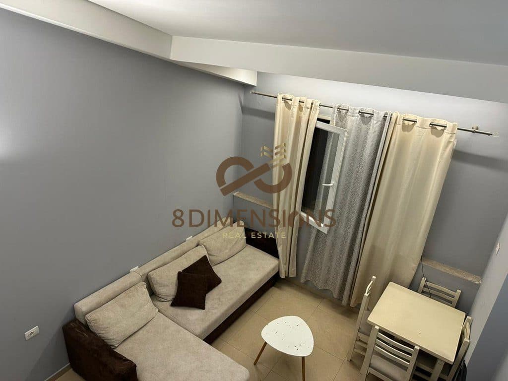 Jepet me qera Duplex 1+1 tek Pallati me Shigjeta, prane kompleksit Golden Park 3 D8241A-169