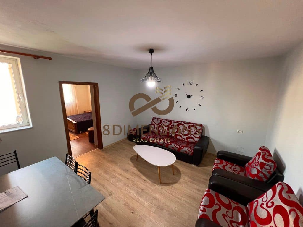 Shitet Apartament 2+1 me hipoteke pran Ish Tregut Elektrik (D8142Z-26)