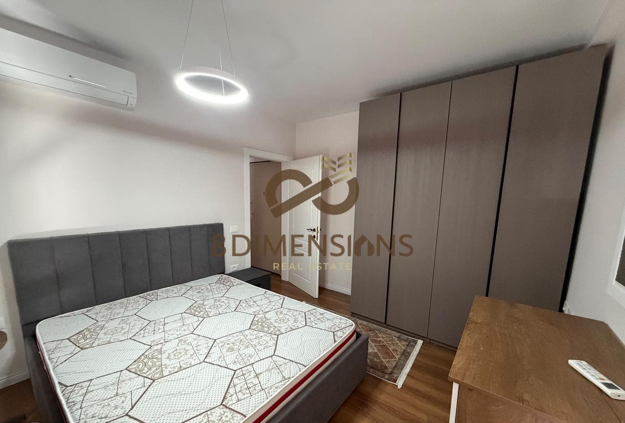Vetem 5 minuta larg qendres - Apartament 2+1 me Qera rr.Barrikadave D8242A-208 4
