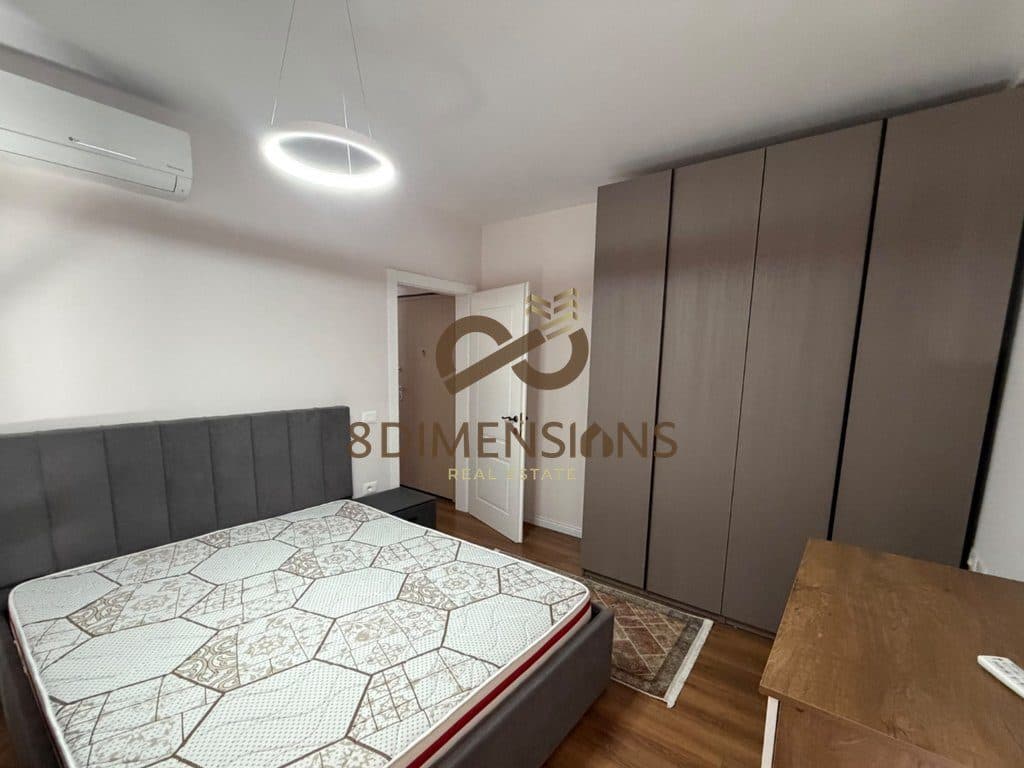 Jepet me qera Apartament 2+1 ne Rrugen e Barrikadave (D8242A-181) 2