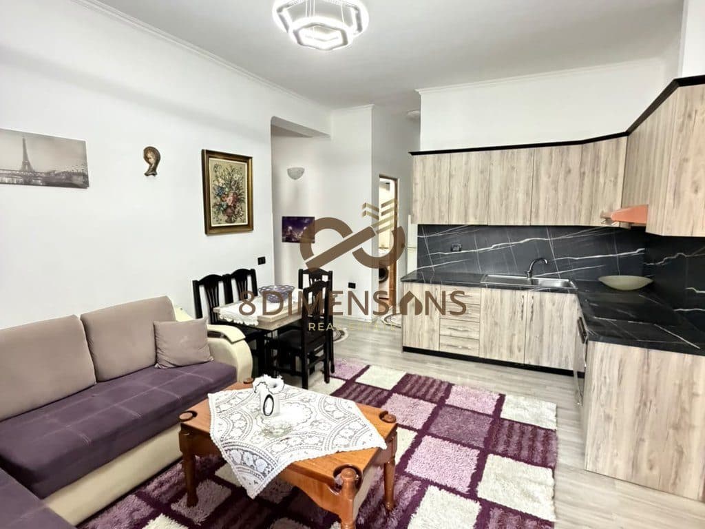 OKAZION Shitet apartament 2+1 ne Misto Mame prane Bar Ciao (D8142A-161)