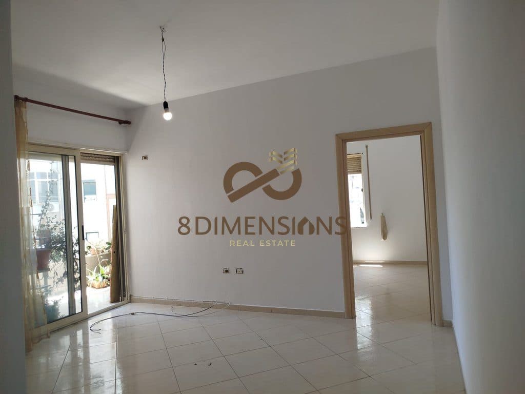 Shitet apartament 2+1 me hipotek perkrahe restorant Freskut D8142A-118