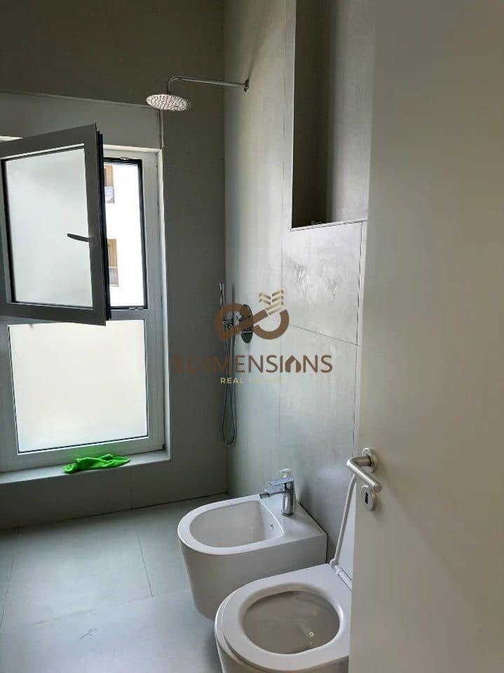 Jepet me qera apartament 1+1 ne Rrugen Todi Shkurti, prane Kompleksit Grand (D8241A-203)E.C 4